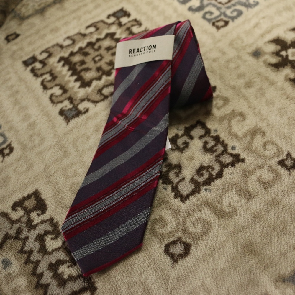 Narrow 3" Kenneth Cole Neck Tie